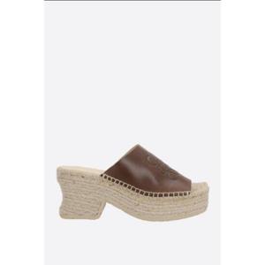 LOEWE Petal platform sandals in smooth leather L616465X733100