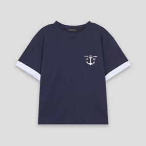 [코데즈컴바인] 스트라이프 소매단배색 자수티셔츠 (CKB-TS309W5)