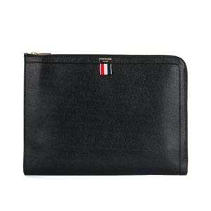 톰브라운 가죽 거싯 폴리오 클러치 MAC074A-00198 001 (BLACK)