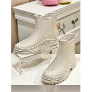 노튼 세이브존06 원트 라운드 첼시 레인 부츠 4cm 2Na3369
