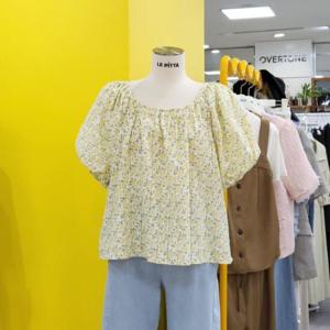 르피타 DP01 꽃프린트 퍼프 벌룬 블라우스 L242UBL801