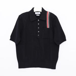 톰브라운 25SS 삼선 포켓 반팔 남성 PK니트 MKP111A Y3017 415
