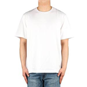 [톰브라운] 25SS (MJS067A 00042 100) 남성 삼선 반팔 티셔츠