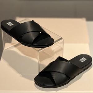 핏플랍 25S/S 그라시에 레더 크로스 여성 슬라이드 FFSO5E231BK 올블랙