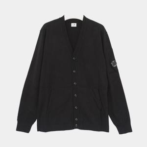 CP컴퍼니 25SS 씨 아일랜드 남성 가디건 18CMKN076A 004037A 999