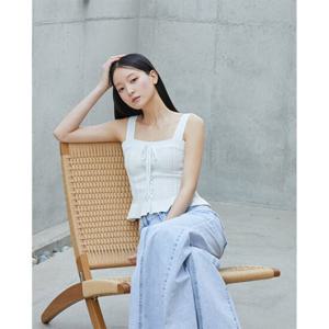 [에고이스트]레이스업 포인트 밑단 프릴 니트 베스트(ER2KV465)