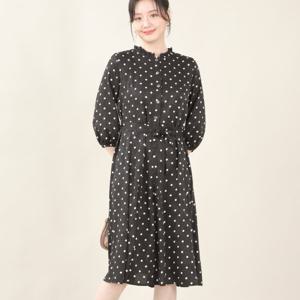 애비뉴투지 엄마옷 도트 셔링 단추 오픈 여름 칠부 허리끈 롱 원피스 K06503