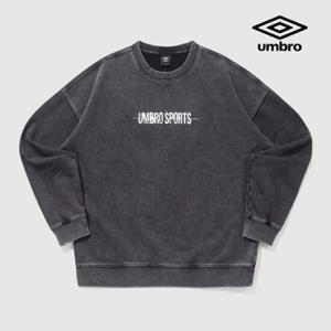[엄브로] 워시드 니트 레터링 맨투맨 UQ121CFS23 DCH