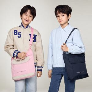 [공식][타미힐피거] 스쿨 에센셜 보조가방 2종 택1 (T42F0ABG230BT2)