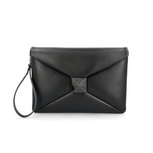 Valentino Garavani 원 스터드 클러치 백 1Y0B0B58GTJ 0NO TP934745124