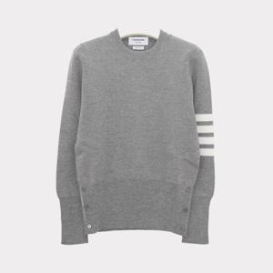 톰브라운 24FW 사선완장 밀라노 스티치 니트 FKA239A 00014 055