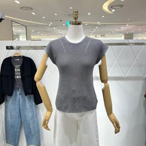 [밸리걸] 백 버튼 포인트 니트 218400