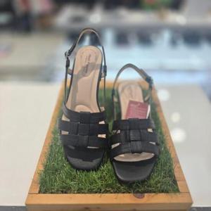 허시파피 세이브존04 여성세미드레스논슬립블럭굽드레스샌들4cm 3FR021