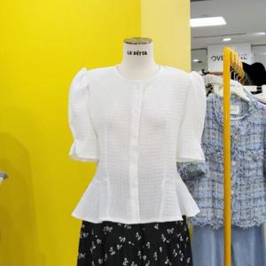 르피타 DP01 리플 페플럼 퍼프 블라우스 L242UBL809
