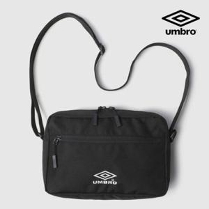 [엄브로] 에센셜 스퀘어 크로스백 UQ223CBG57 BLK