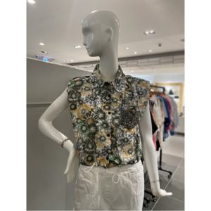 르니앤맥코이 카라넥 주머니 비즈장식 패턴 블라우스 (MM08BL310HJY)
