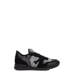 Valentino Garavani Rockrunner 위장 레이스업 스니커즈 7Y2S0723QRK 52V TP942103354