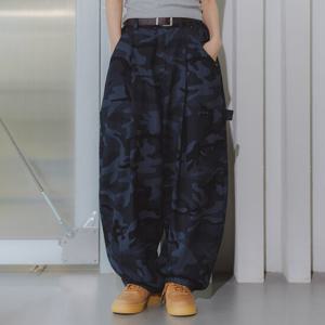 [DELUXE] 앨빈클로 카모플라쥬 벌룬핏 하프 밴딩 팬츠 DLX2923 (2 COLOR)
