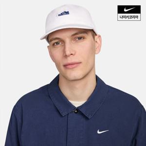 [나이키] 클럽 언스트럭처 덩크 패치 캡 FN4404-100