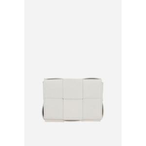 BOTTEGA VENETA 인트레치아토 나파 소재의 카세트 미니 크로스바디 백 666688VMAY19009