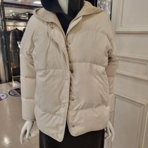 [BCBG] 비씨비지 봄24 니트 후드 경량 다운 B4A1F801