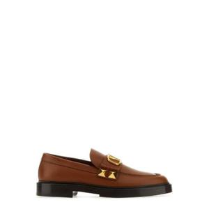 Valentino Garavani 스터드 사인 슬립온 로퍼 3Y2S0F09ELI L94 TP942491604