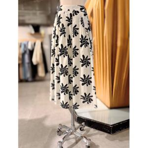 ab.fz 라라 플라워 스커트 (ABXZ2QS02F) US