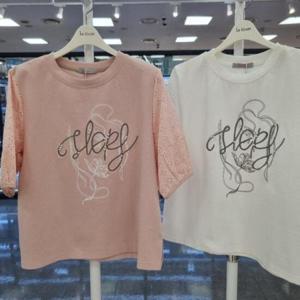 라티움 HC34 여름 신축성좋은 소매펀칭레이스밑단옆트임여성티셔츠 T2523TS27