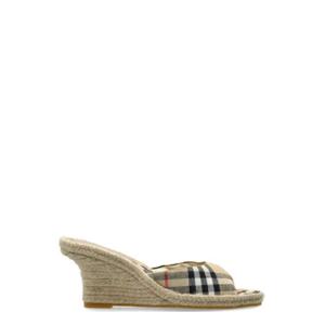버버리 체크 뮤즈 에스파드릴 뮬 8108145LFMEWSES B9368 TP936558385