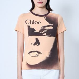 25 SS 끌로에 오버사이즈 그래픽 앤 로고 프린트 코튼 반팔 티셔츠 CH25UJH1118981S