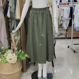 스테파니 DP01 V포켓 밴딩 면 스커트 A24SK4206