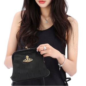 비비안웨스트우드 비비엔즈 클러치백 4402009CU W00SS N201