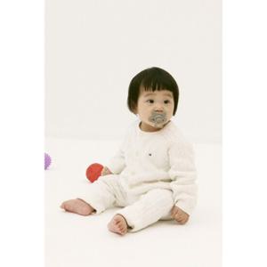 [타미힐피거칠드런TD] 베이비 기프트박스 스웨터 상하의 비니 셋업 2종 (T42E7NWO14CBT1)