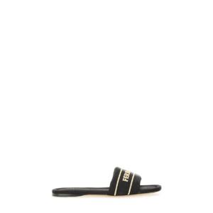 FERRAGAMO 로고가 있는 슬라이드 샌들 781252_01J740001