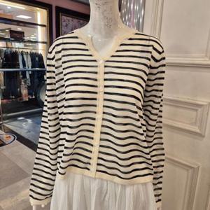 [BCBG] 비씨비지 가을25 스트라이프 가디건 B5C7K179