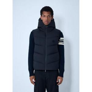 25 SS 몽클레어 남성 Hooded Guersace Gilet mon0161031blk