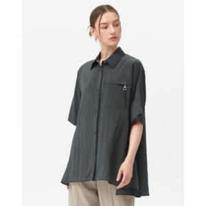 닥스 여성 24SS 가격인하그레이 스냅여밈 A라인 반팔셔츠 DLSH4B503G3