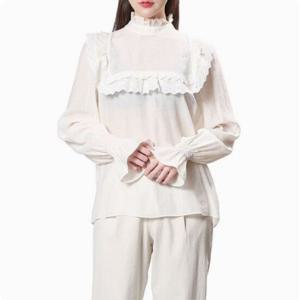 [시에로]하이넥 사각레이스 블라우스 SF2SHF434