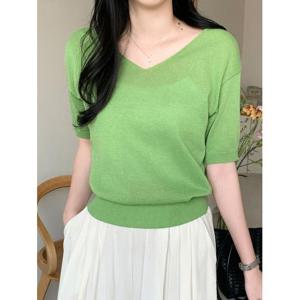 [카라]KARRA 브이넥데이지니트_A5M0855