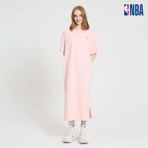 [엔비에이]N252TO711P 여성 루즈핏 PLAY 로고맨 싱글 롱 반팔 원피스