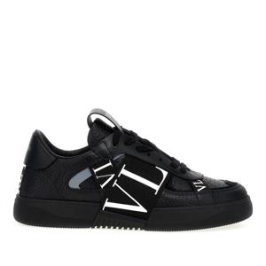 발렌티노 VL7N 해머드 가죽 로우탑 스니커즈 Y2S0C58WRQ 0NO