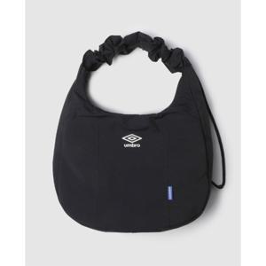 엄브로 스트링 호보백 B1 UQ223CBG52 BLK0 COR0 MBE0