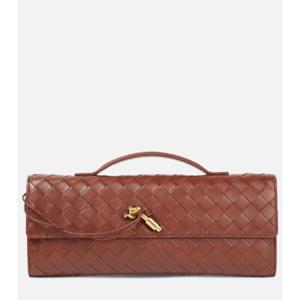 Bottega Veneta Andiamo Knot 인트레치아토 레더 클러치 P01031198