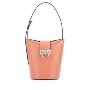 Ferragamo Trifolio 로고 각인 숄더백 211194 758124CORALLO TP943355055