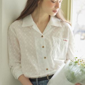 [아워호프] Atelier Flower Sleeve Shirt - White [H25SP-SH01-WHI]
