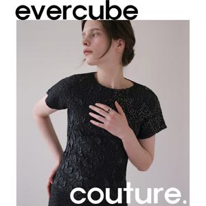 [Evercube Couture] 폴카도트 블룸 G플리츠 블라우스