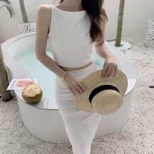 [르뚜앙]함장 여름 바캉스 휴양지룩 크롭 나시 블랙 화이트 롱스커트 투피스 세트 셋업