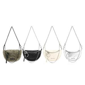 [CHARLES&KEITH] 찰스앤키스 한소희가방 필로미나 하프-문 크로스바디 백 반달백 CK2-80151325