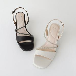 [엘칸토] 정상가169,000원 여성 플랫폼 보석 스트랩 힐 샌들 7cm LCWW38I526