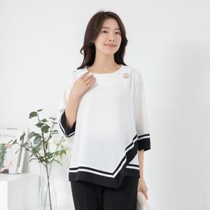 여 사선 배색 라운드 브로치 7부 블라우스 BL404017 중년여성의류/50대/60대/마담/빅사이즈/할머니옷